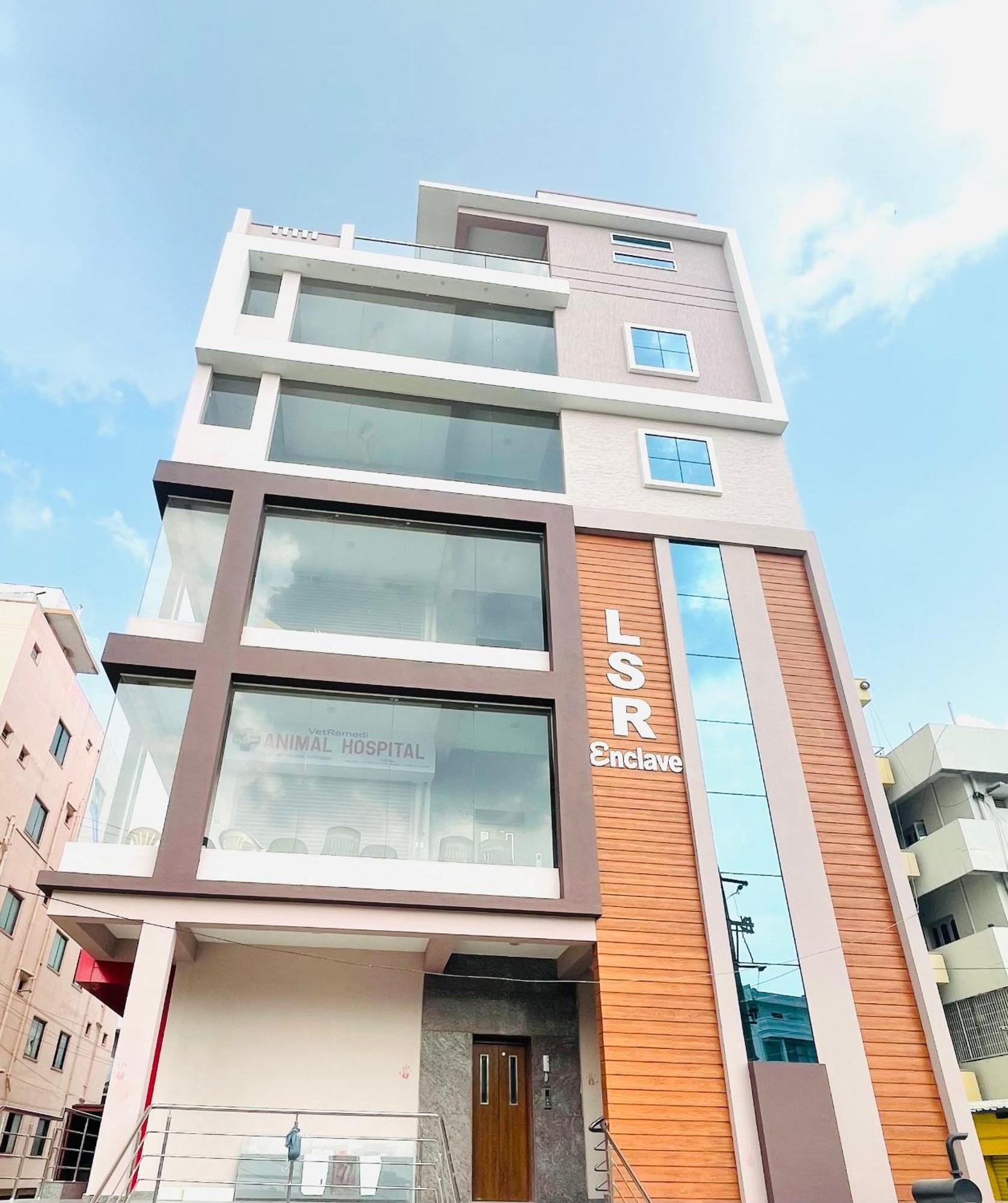 Pearl Stays, Tirupati - Very Convenient For The People Coming From Bangalore And Chennai - You Can Skip City Traffic While Reaching Any Temple In Tirupati - Covered Parking - 24Hrs Front Desk And Hot Water - Free Wifi - Flexible Checkin-In Check-Out Exteriér fotografie